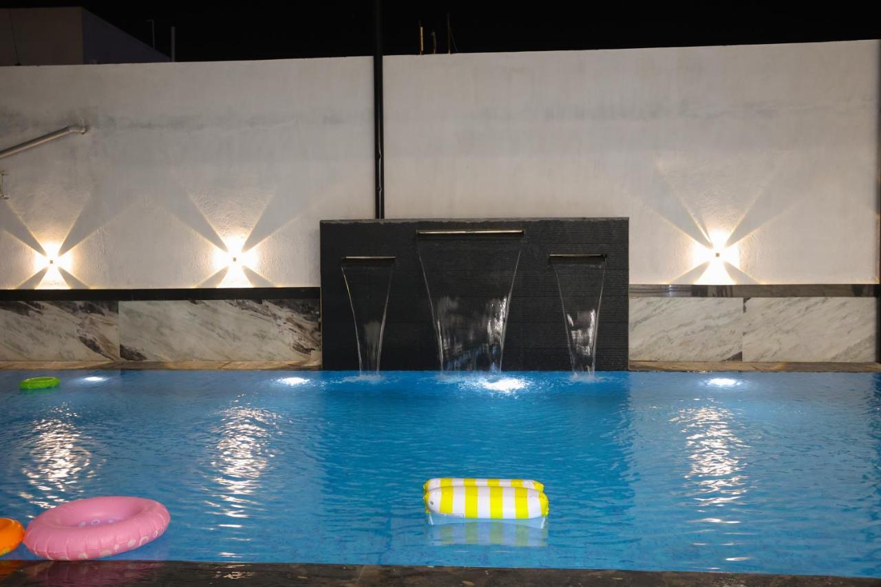 אודייפור Hotel Bhairav Bagh With Swimming Pool מראה חיצוני תמונה